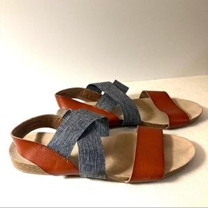 Universal Threads sandals